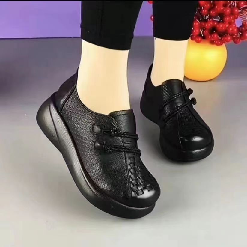Zapatos de piel con punta redonda y suela blanda