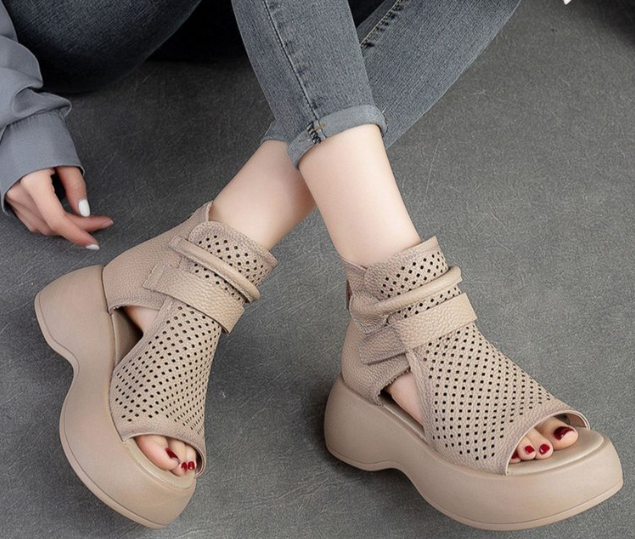 Sandalias romanas de piel de vaca