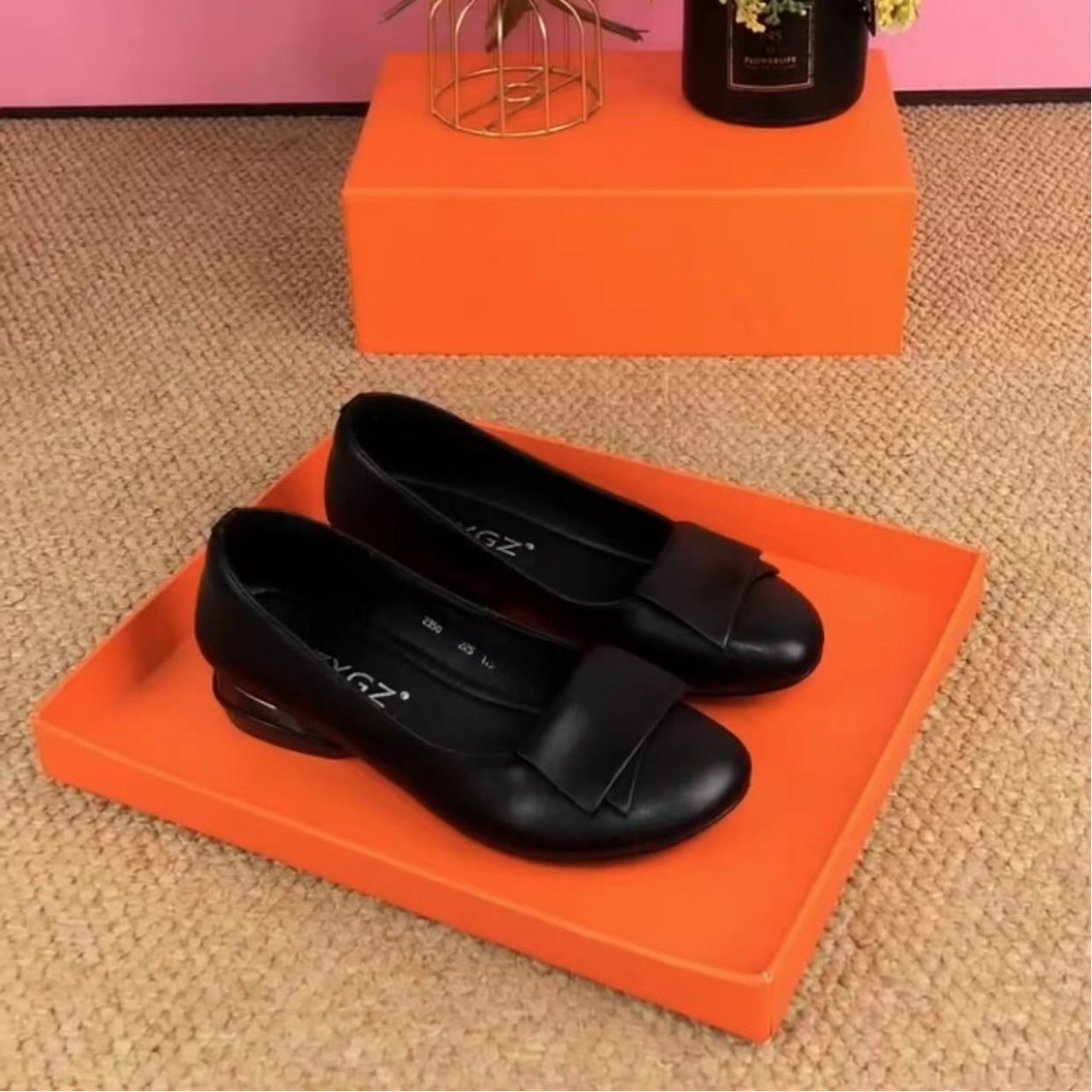 zapatos planos de cuero