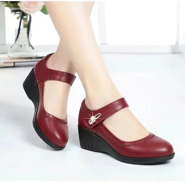 Zapatos de cuero de suela suave de cuero genuino de alta calidad.