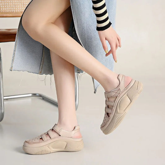 Zapatos transpirables con agujeros huecos