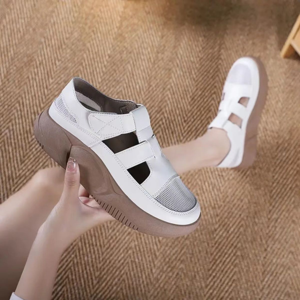 Zapatos casuales nuevos romanos