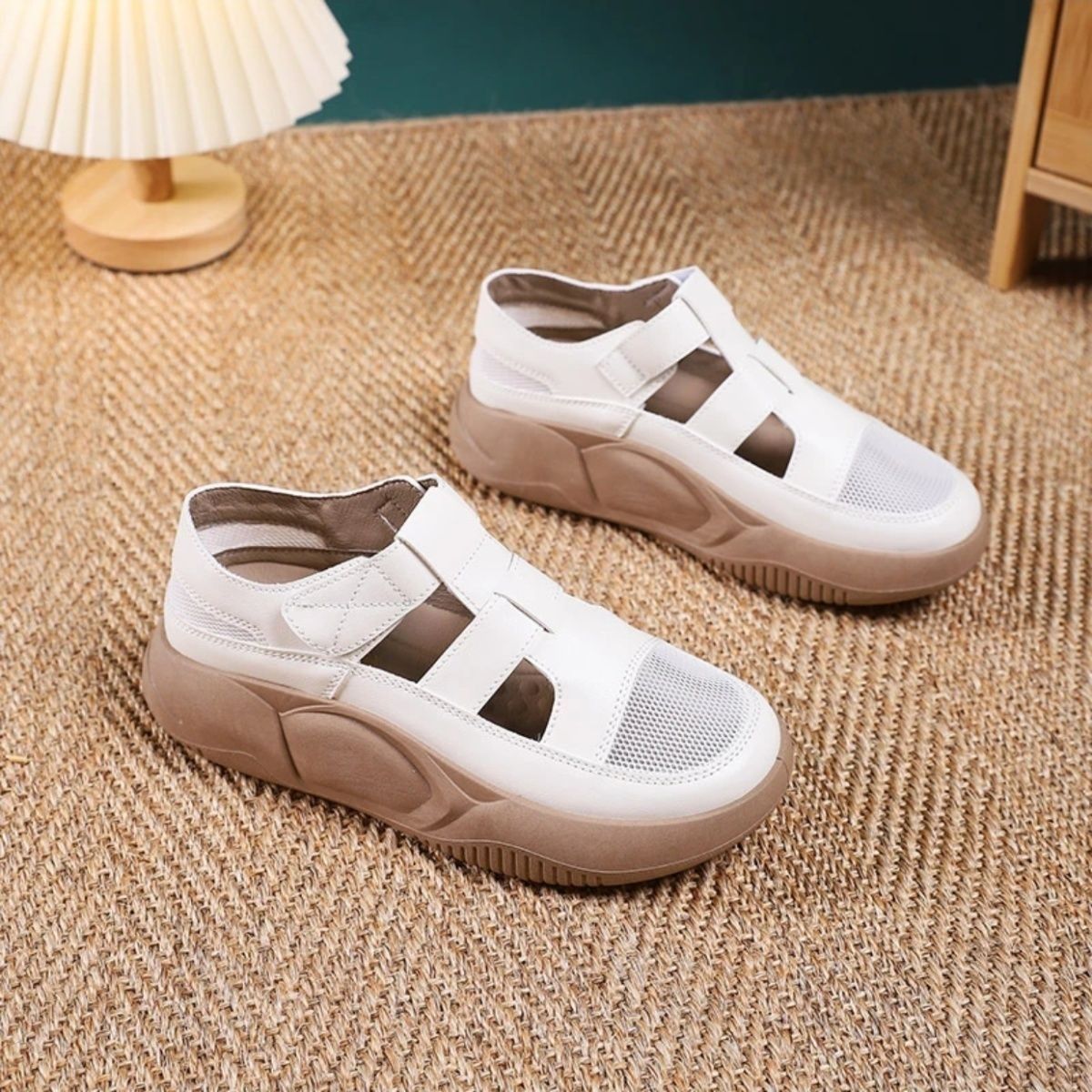 Zapatos casuales nuevos romanos