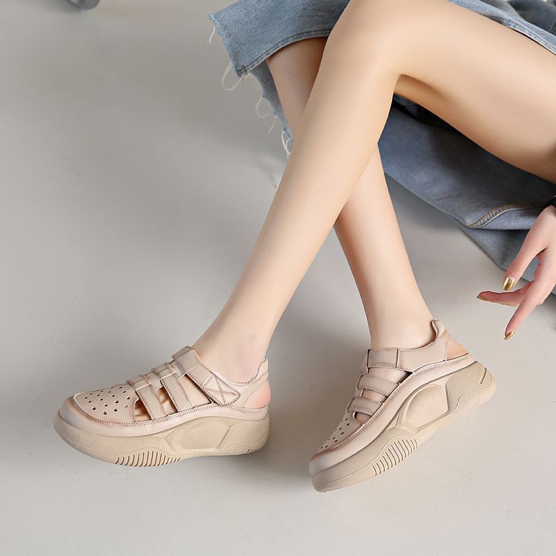 Zapatos transpirables con agujeros huecos