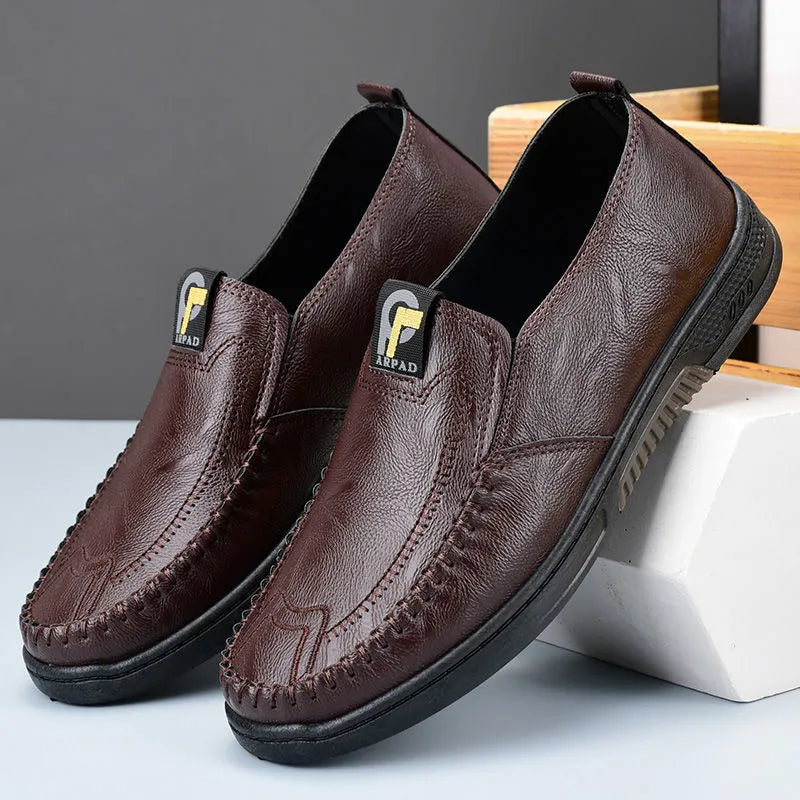 Zapatos de cuero para hombre de moda 2025