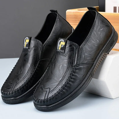 Zapatos de cuero para hombre de moda 2025